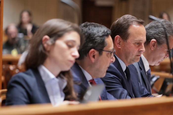 Or&ccedil;amento do Estado refor&ccedil;a rendimentos e promove pol&iacute;ticas de crescimento