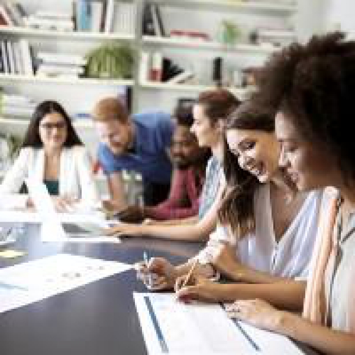 Mais apoio &agrave;s empresas para promoverem a forma&ccedil;&atilde;o dos empregados